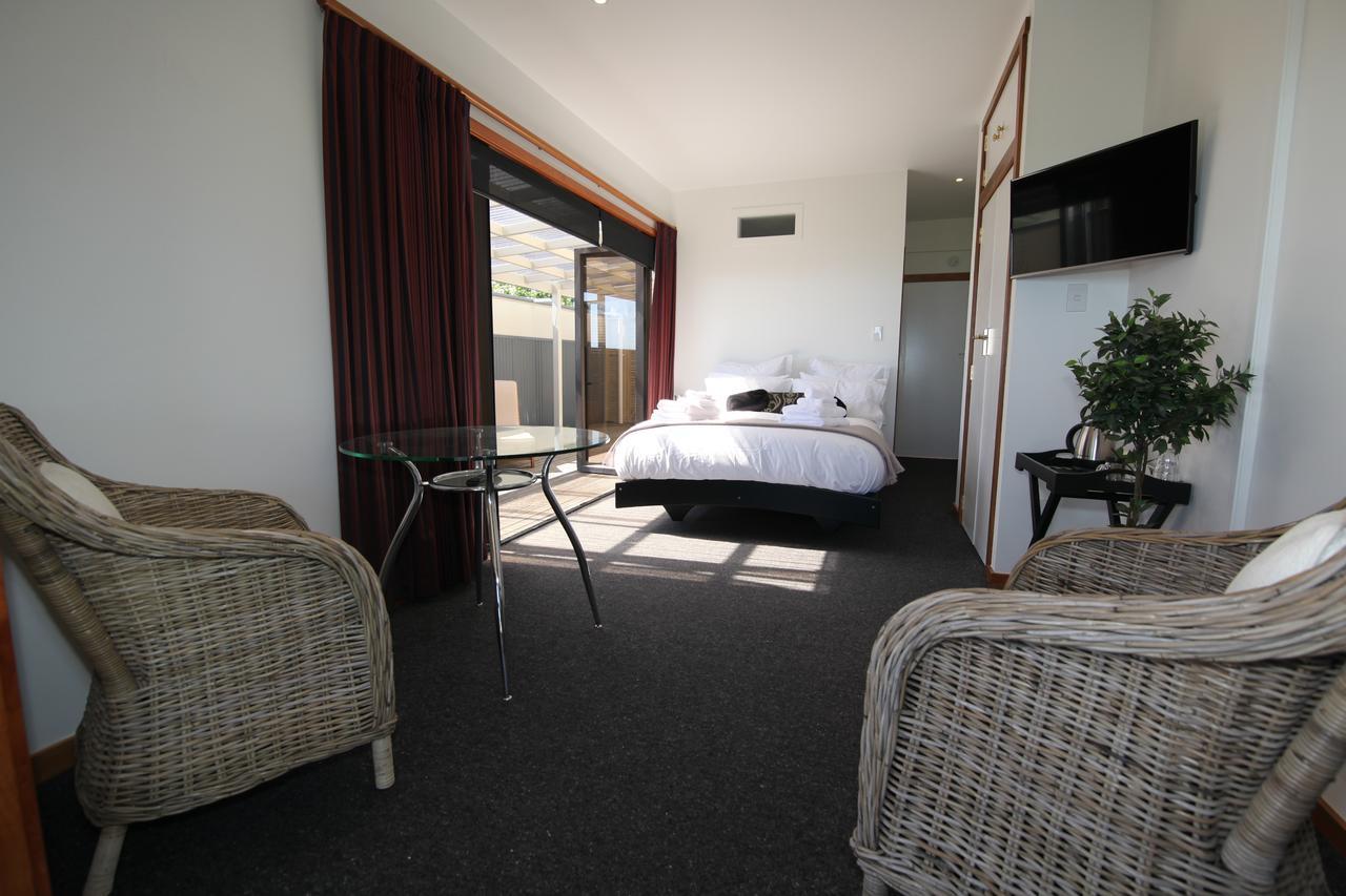 Te Puru Beach Lodge Extérieur photo