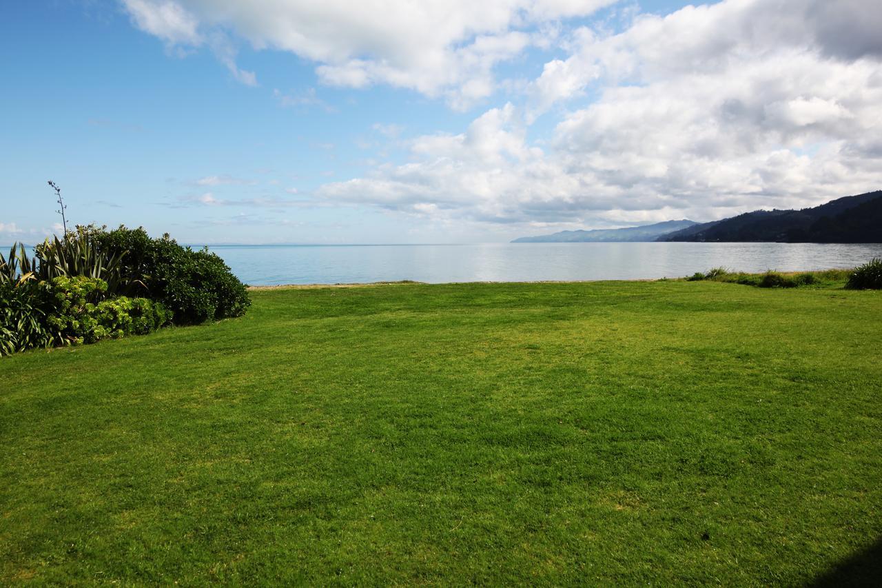 Te Puru Beach Lodge Extérieur photo