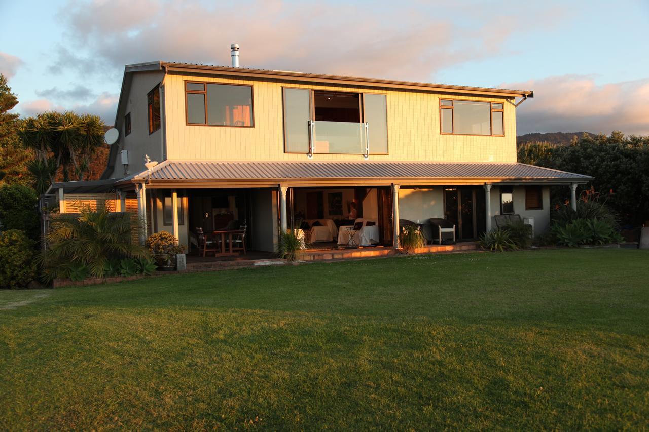 Te Puru Beach Lodge Extérieur photo