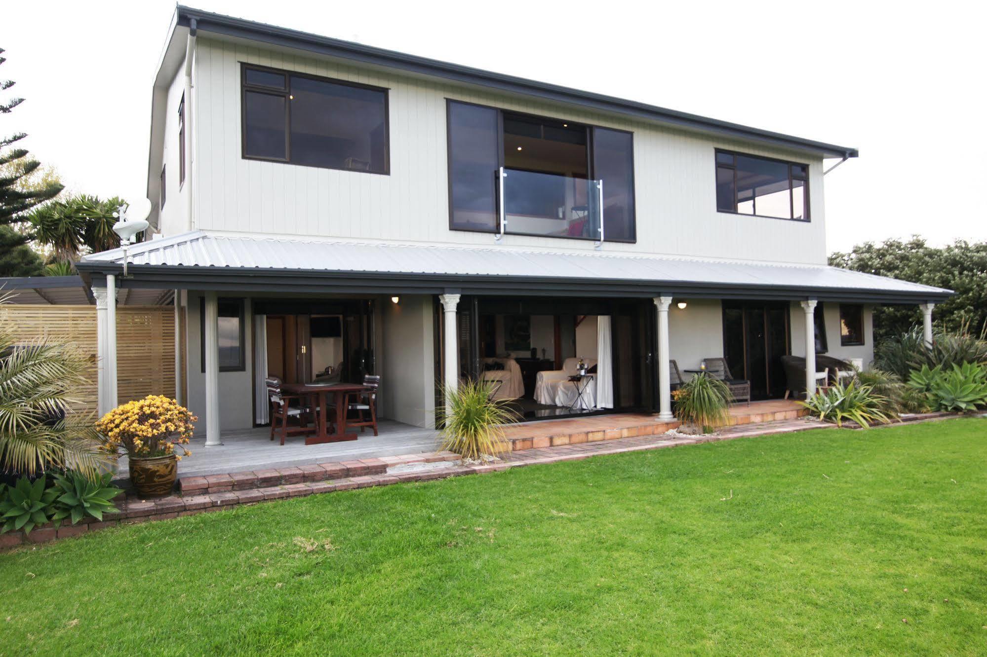 Te Puru Beach Lodge Extérieur photo
