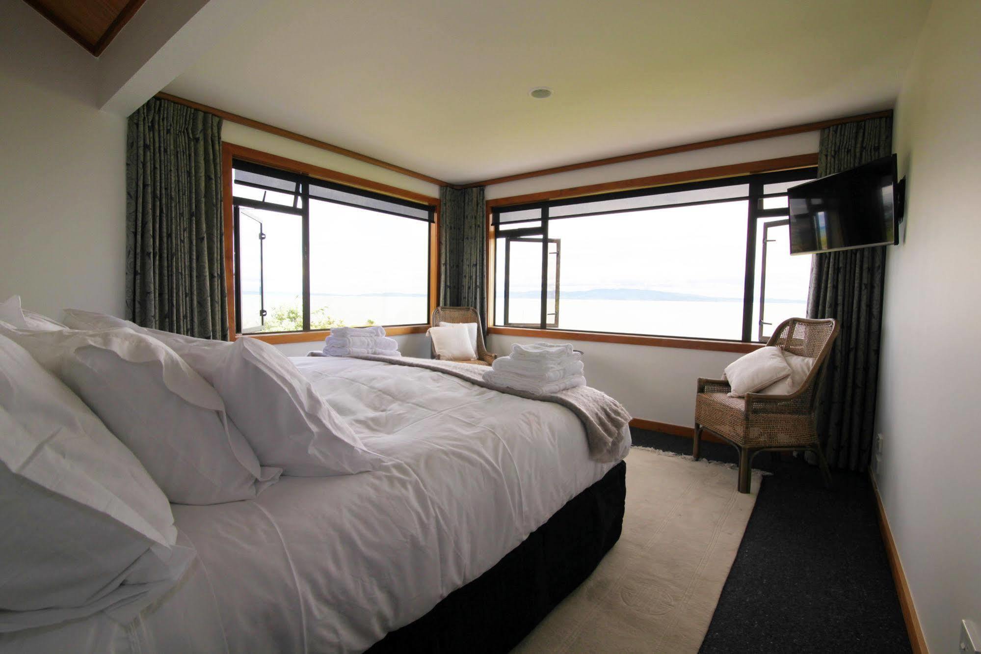Te Puru Beach Lodge Extérieur photo