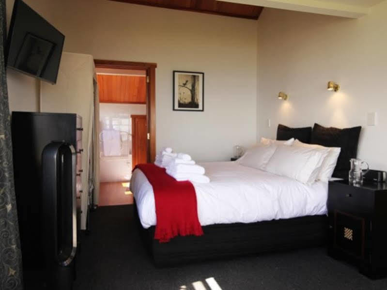 Te Puru Beach Lodge Extérieur photo