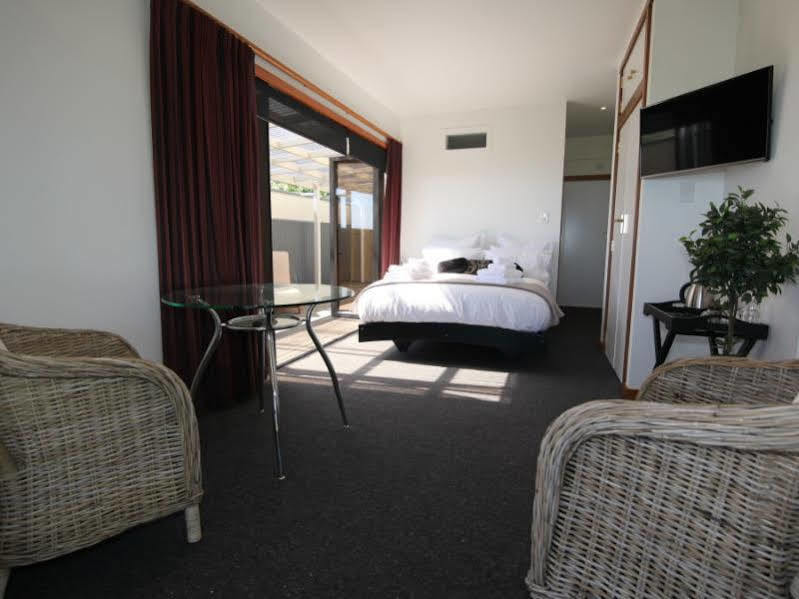 Te Puru Beach Lodge Extérieur photo